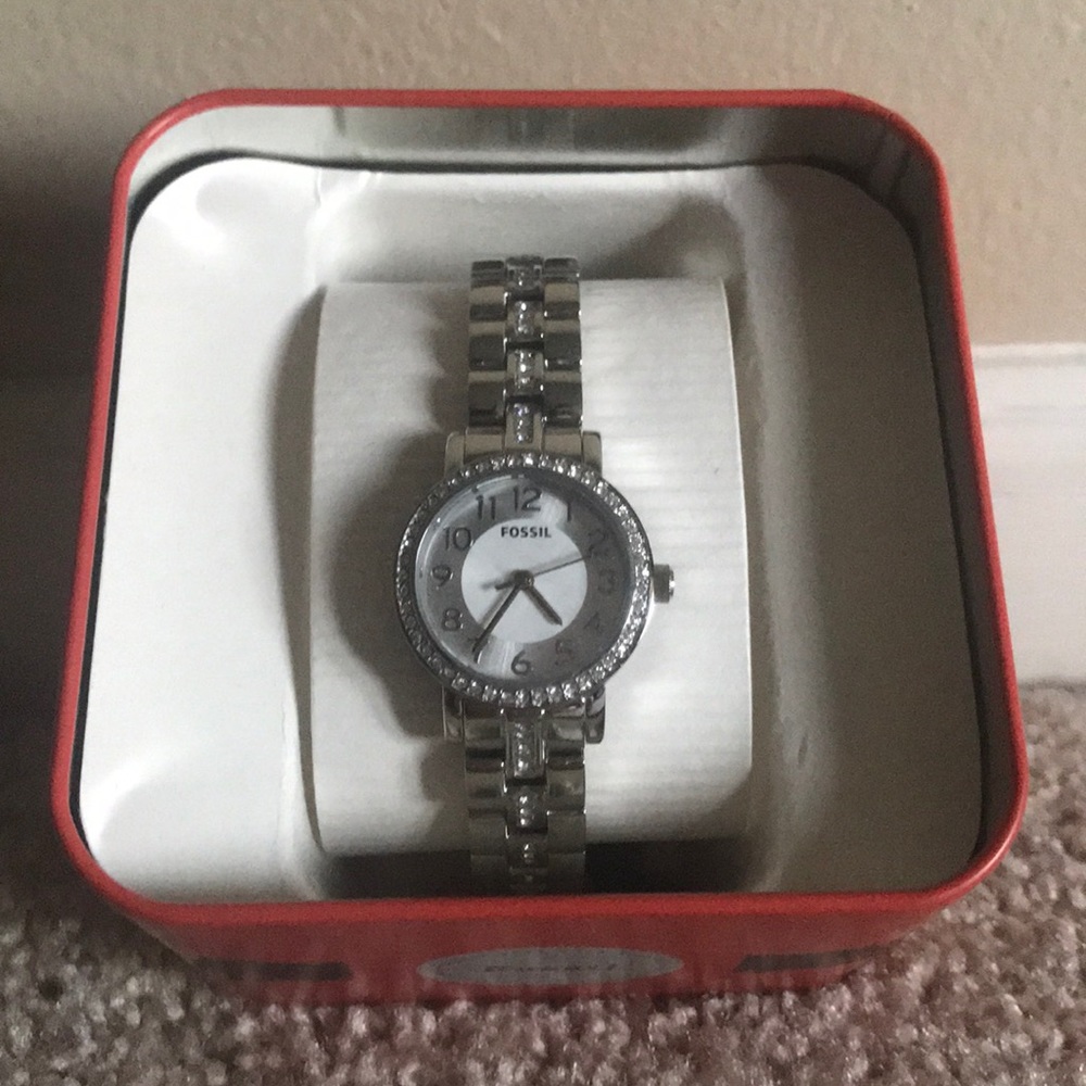 Fossil Watch with Tin